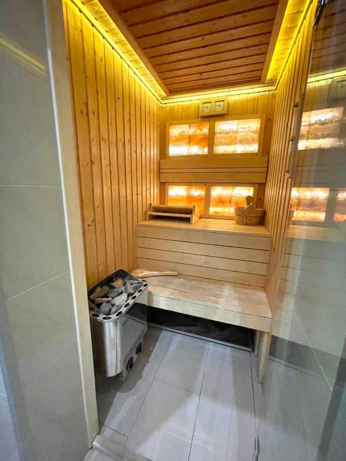 Pearl Lux Residency - Finn Sauna & Steam Room Budapeste Exterior foto